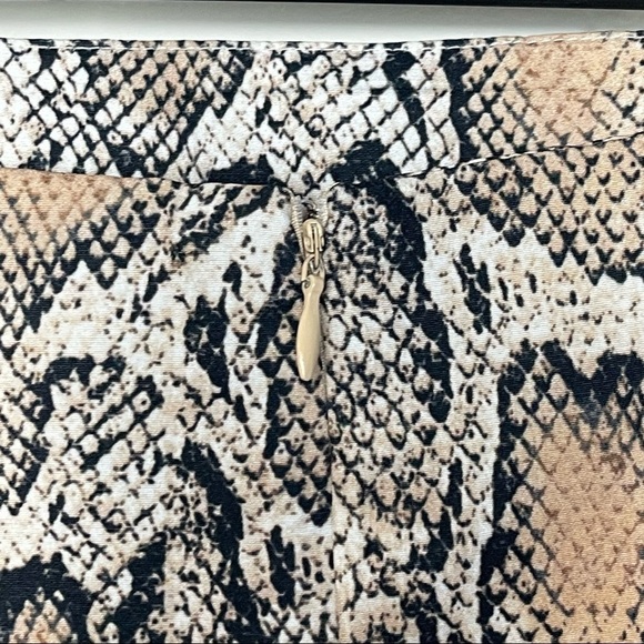 Wild Ginger Brown Snake Print Skirt Size 12 (Juniors) - Picture 10 of 12